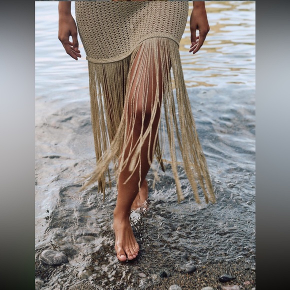 METALLIC THREAD FRINGED LONG KNIT DRESS - Picture 4 of 9